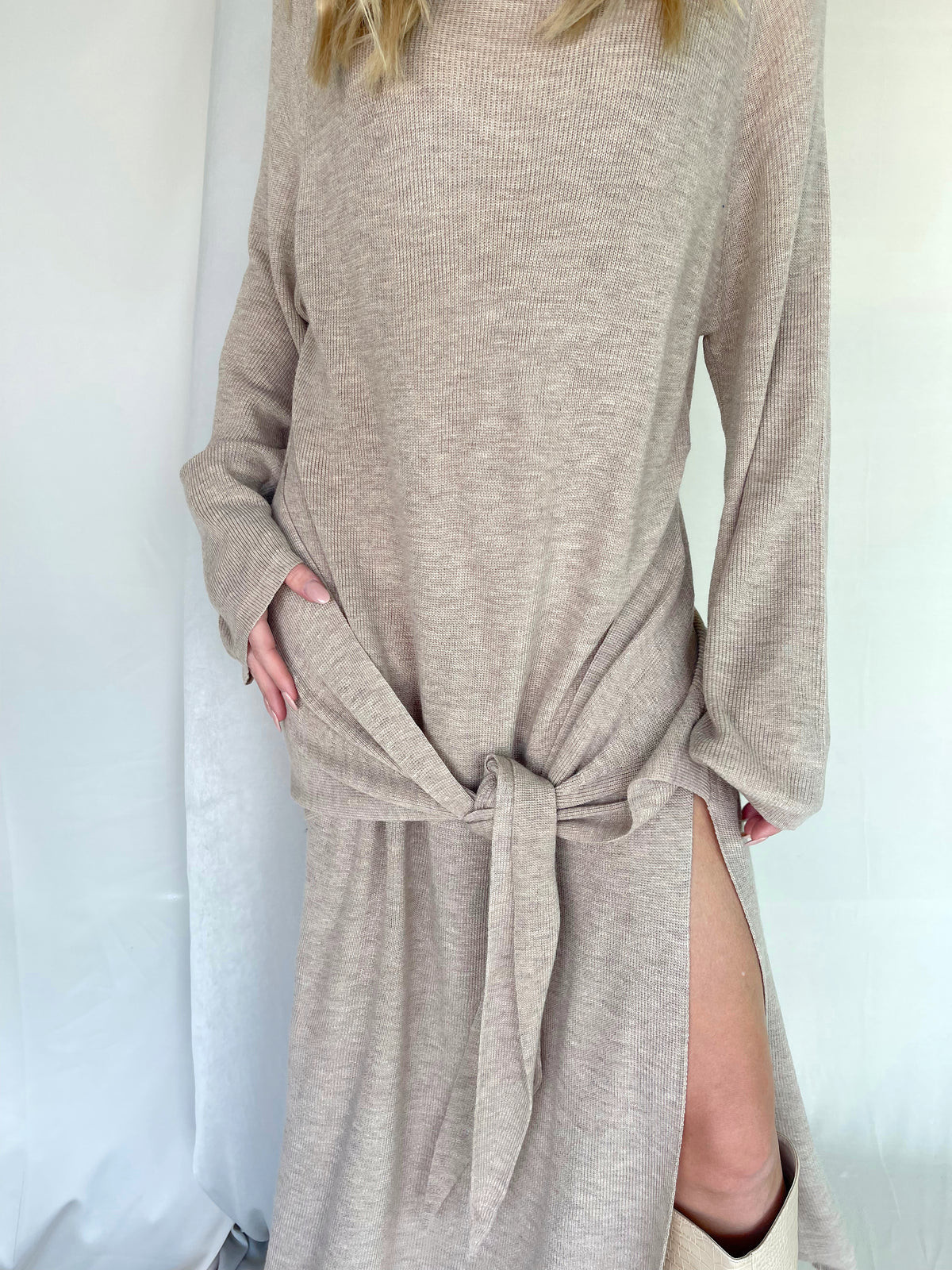 FEENY SWEATER DRESS TAUPE