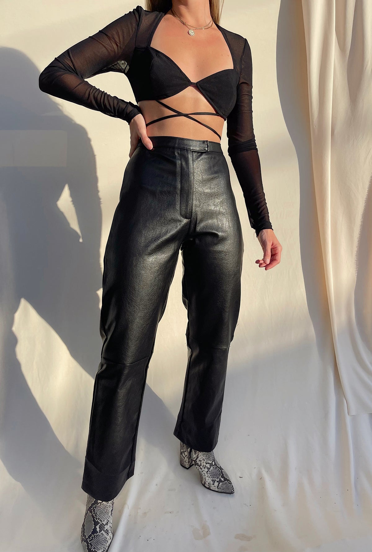 ALASKA BLACK LEATHER PANTS